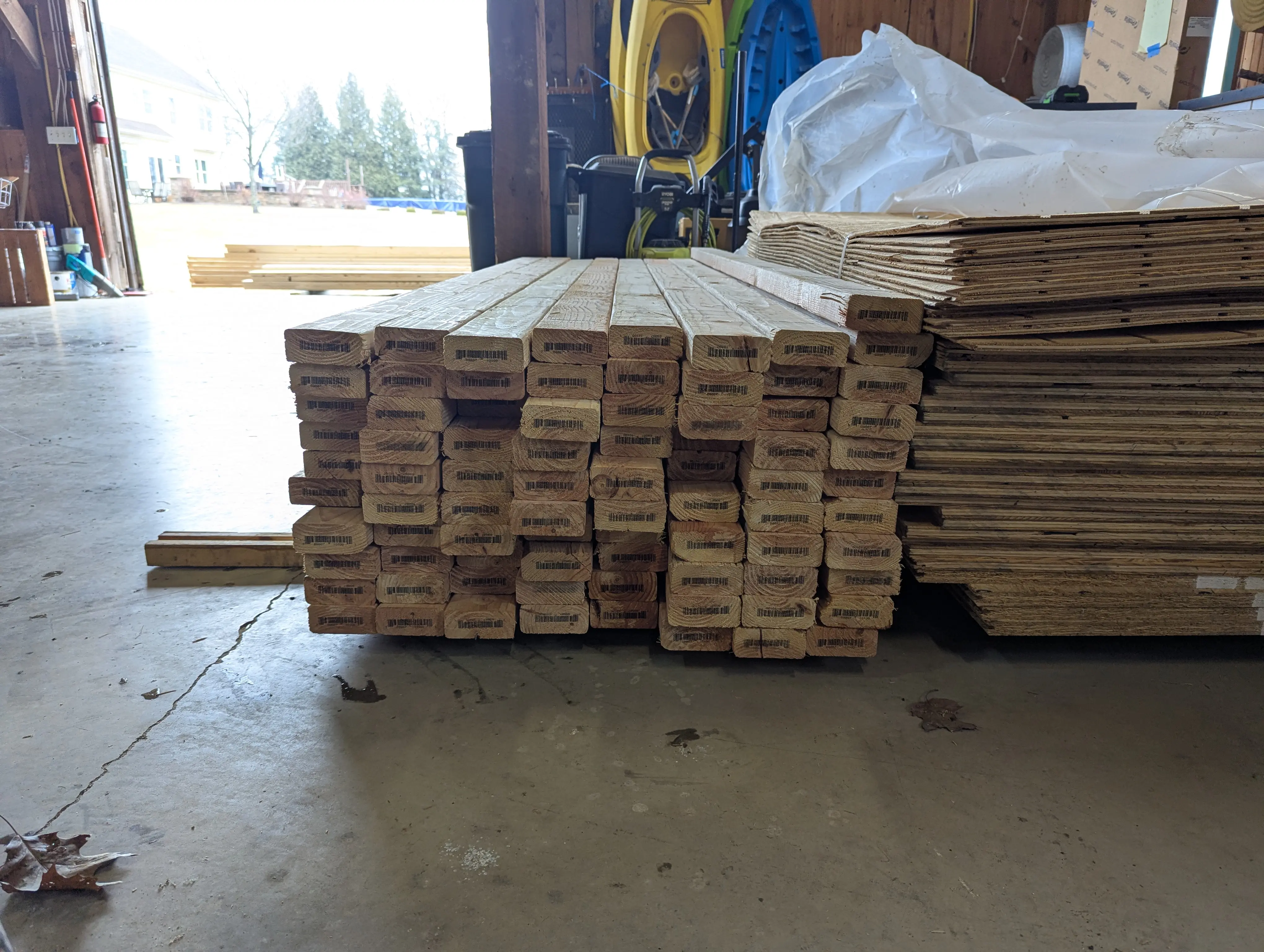 Lumber delivery arriving for the Swig Rig build